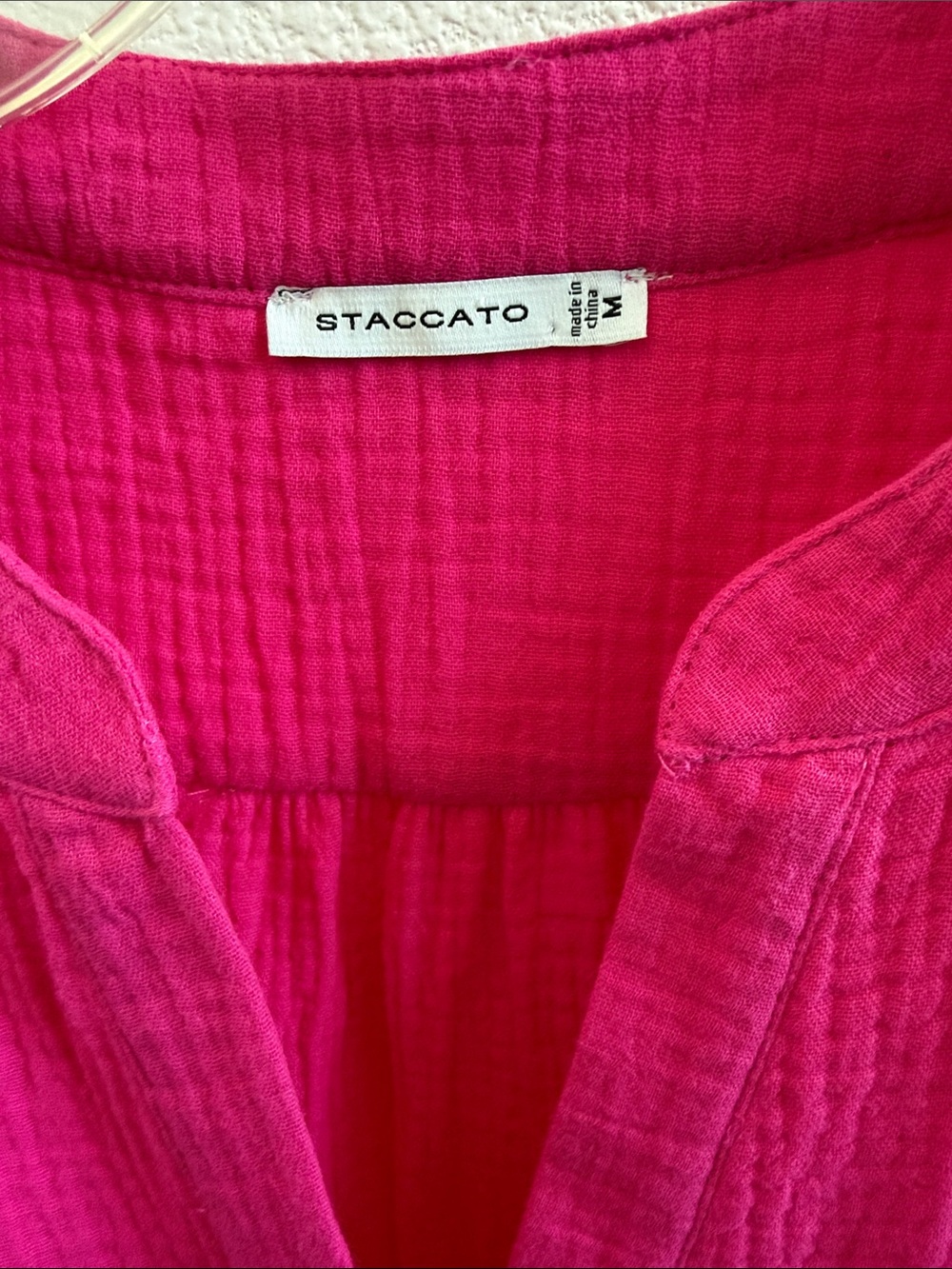 NWOT Staccato Vibrant Pink Gauze Short Sleeve Blouse. - Picture 2 of 7